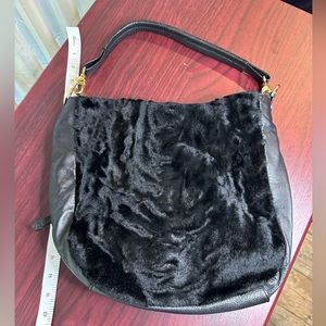 Black leather & fur Lisa Conte’ shoulder bag